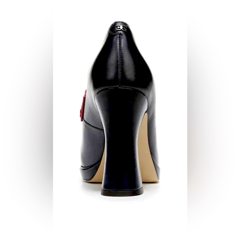 Sam Edelman Jed Baltic Navy/Modern Ivory. New in Size 8